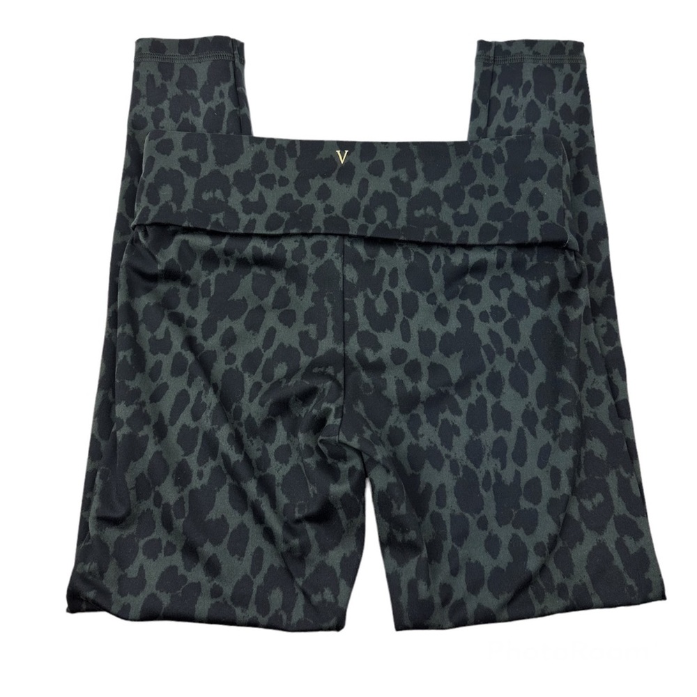 Victoria’s Secret Incredible Essential Legging 7/8 Length‎